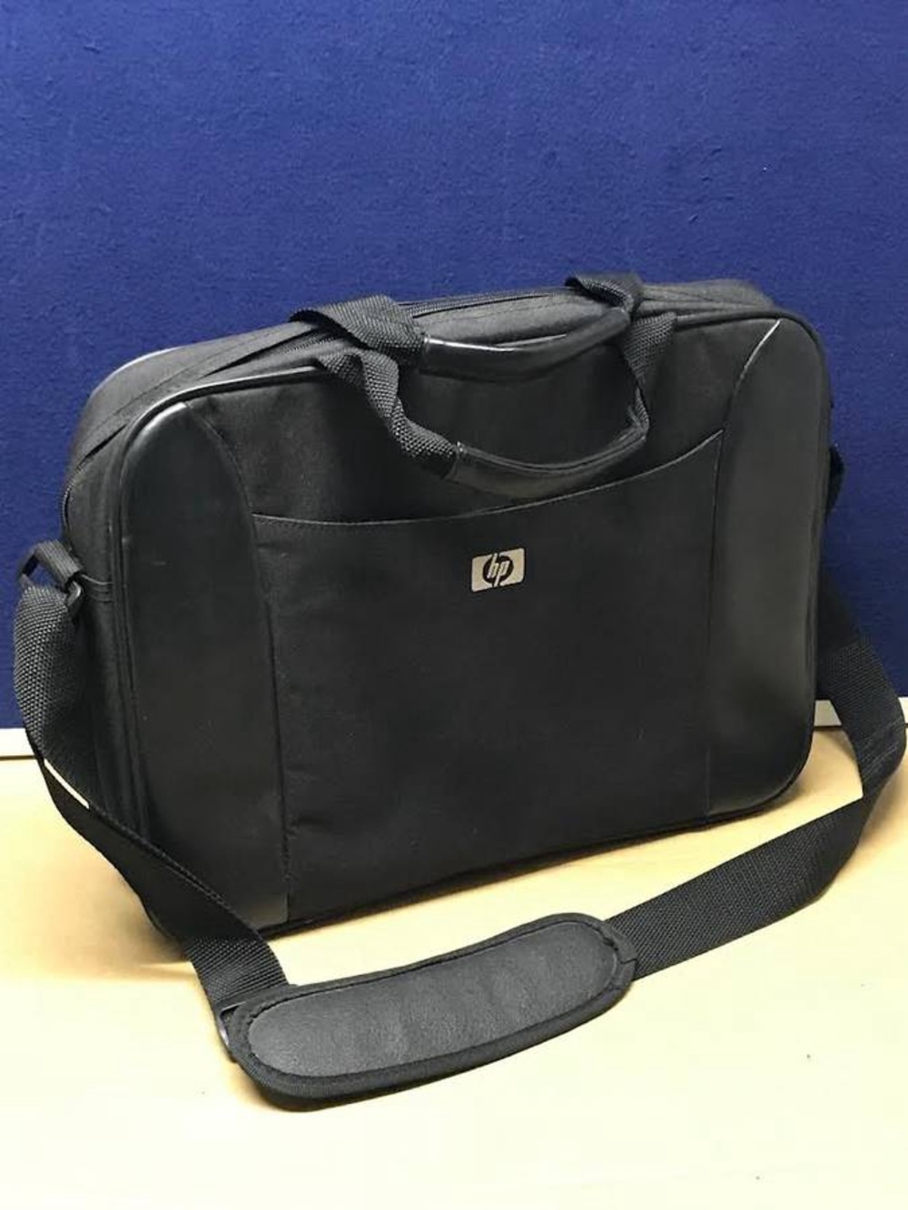 HP Two-Tone Laptop Shoulder Bag